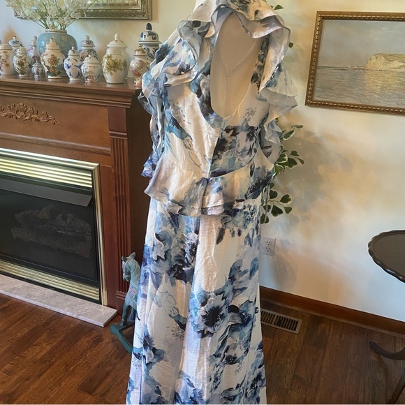 H&M • Blue Floral Maxi Dress • Size L • NWT - Picture 6 of 9